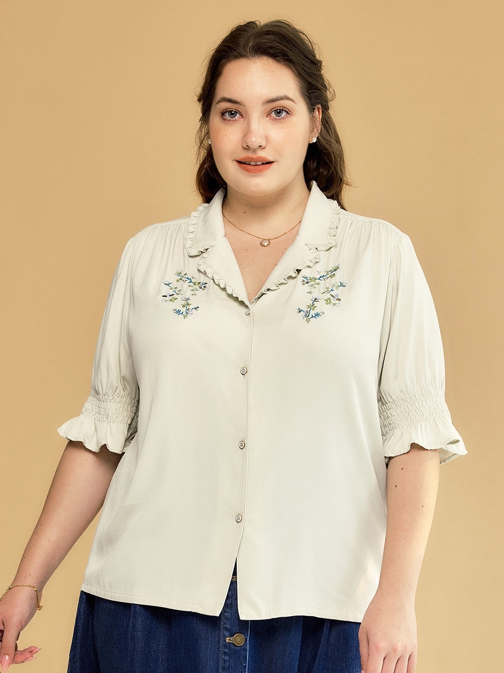 Simple Retro Alicia Floral Embroidered V-Neck Blouse Button Down Pistachio